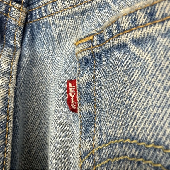 LEVI’s Premium 501 Distressed Light Wash Rigid Denim Jeans - Picture 8 of 13